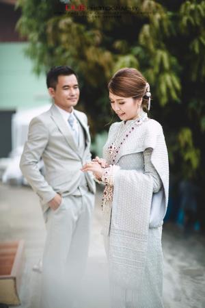 ชุดไทยเจ้าสาว ชุดไทยจักรพรรดิ์ เช่าที่แบมบี้ เวดดิ้ง ห้วยขวาง